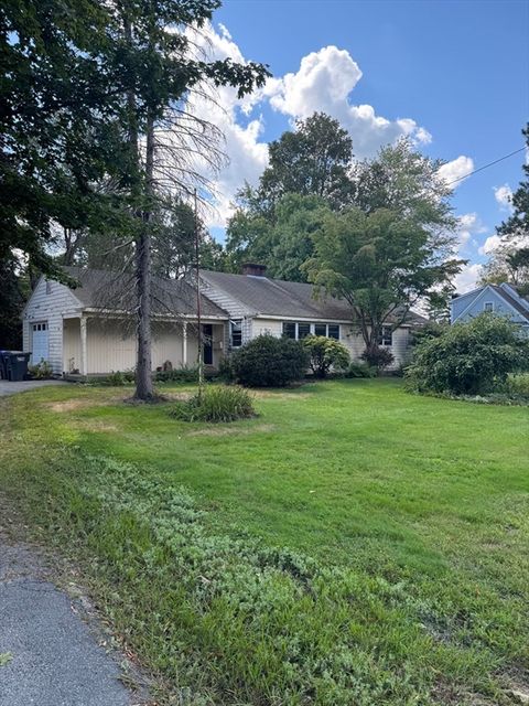 21 Pleasant St Northborough MA 01532