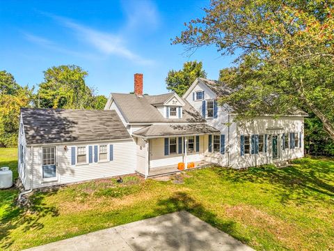 17 Oak Street Westborough MA 01581