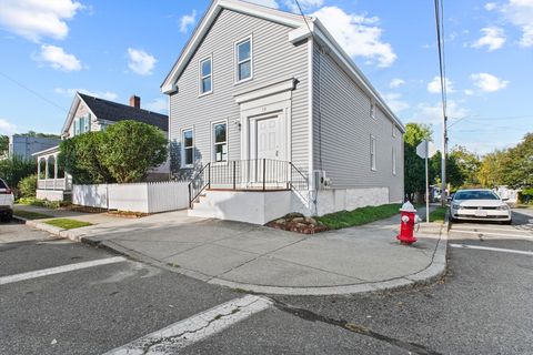 19 Shawmut Avenue New Bedford MA 02740