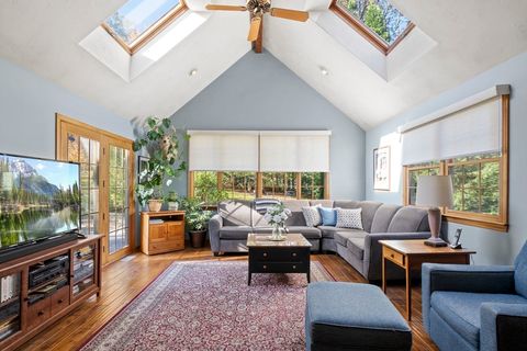 562 South Street Shrewsbury MA 01545