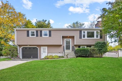 5 Hawthorne Circle Northborough MA 01532