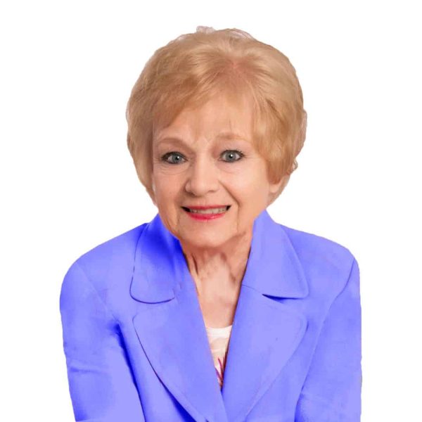 Anne Reed Headshot SQ 0823