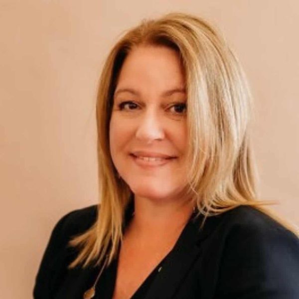 Athena Tetrault headshot 1124