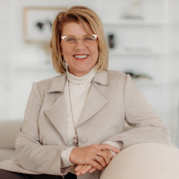 Christine Sargent realtor Headshot