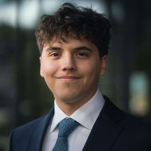 Damien Dumont headshot