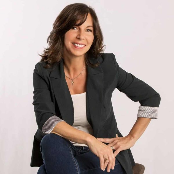 Dawn Rusin SQ Headshot 0823