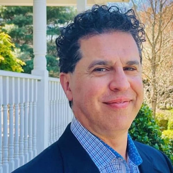 Frank Scolaro Headshot