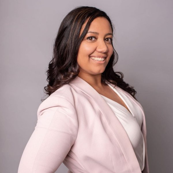 Jendel Oliveira headshot