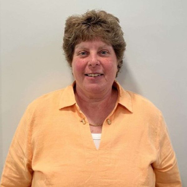 Julie Annese headshot 0825