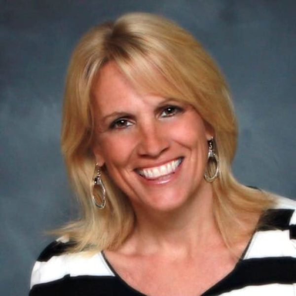 Karin Robertson Headshot