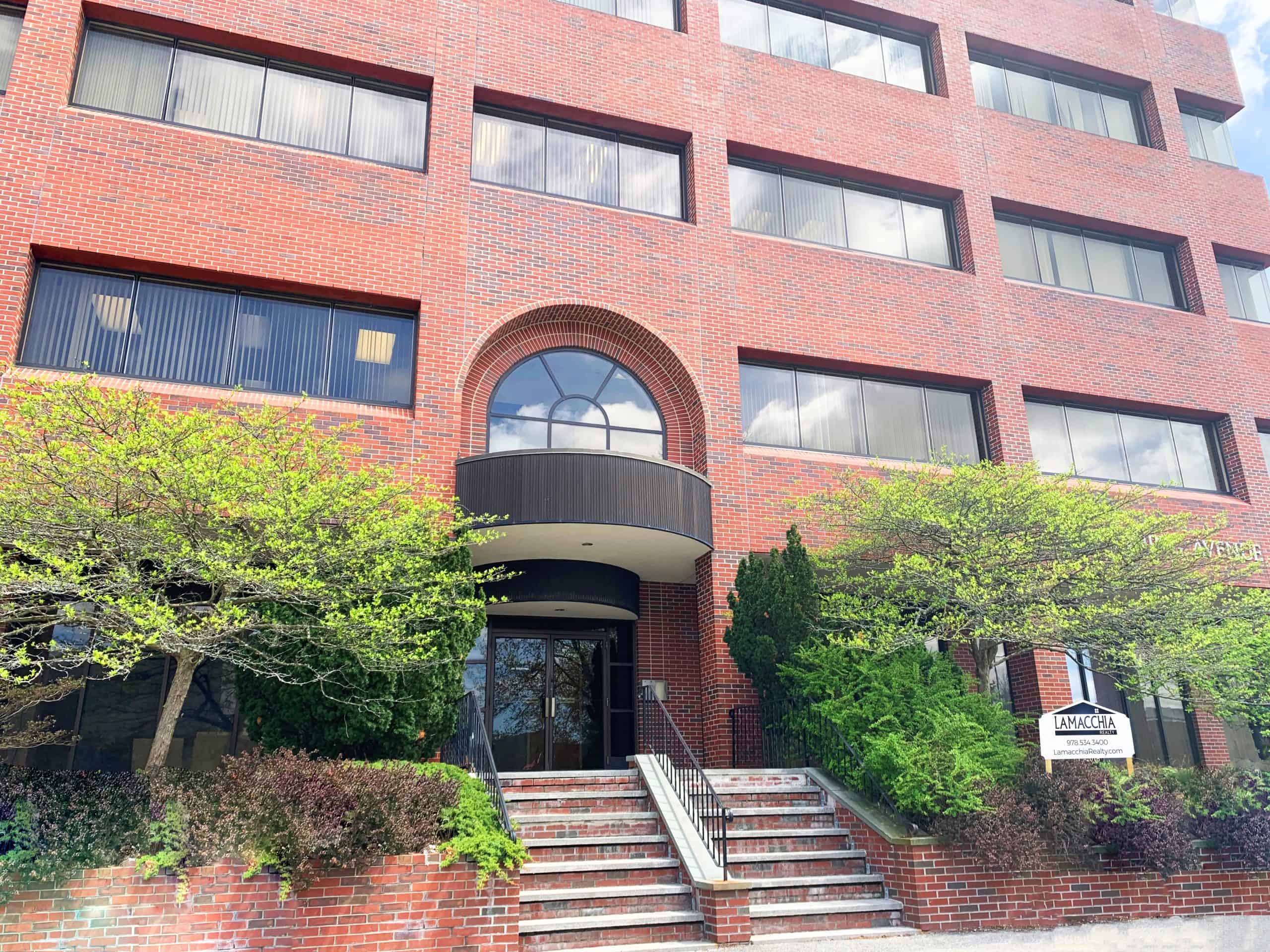 lamacchia realty leominster office, exterior with sign
