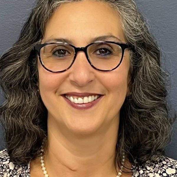 Marie sue almeida headshot 1124